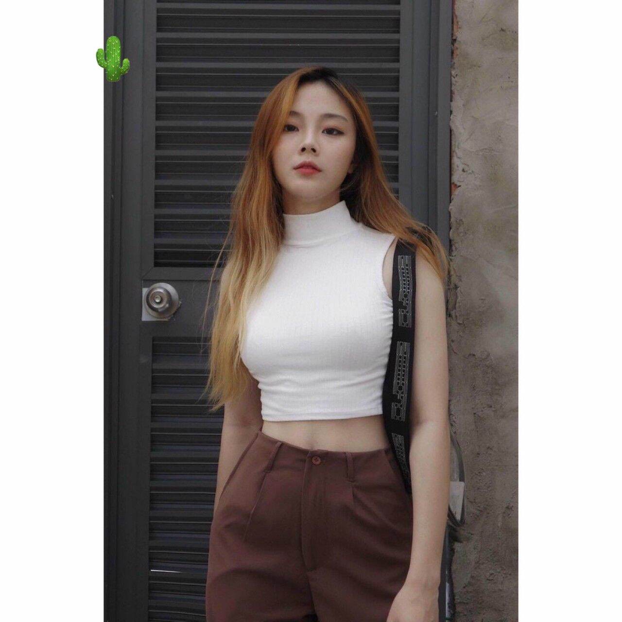 ÁO THUN NỮ CROPTOP, ÁO THUN NỮ SÁT NÁCH FORM 45KG ÁO VẢI THUN MỊN