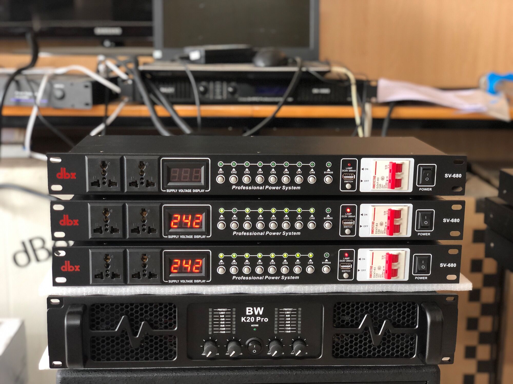 Quản Lý Nguồn DBX 680