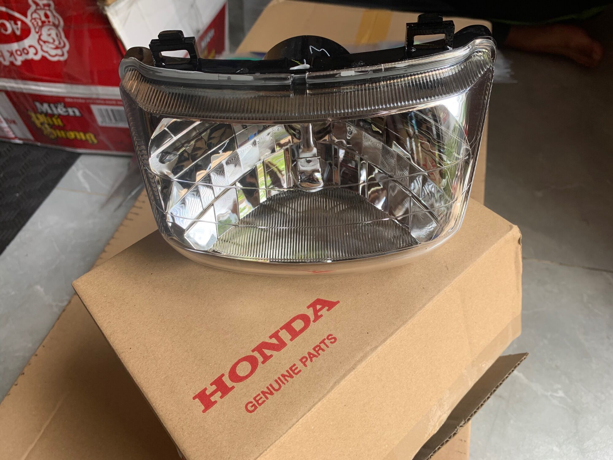 Pha đèn trước wave thái 110 honda