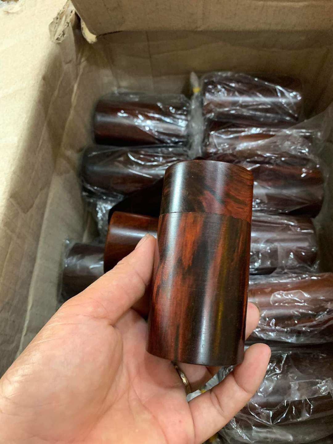 Lọ đựng tăm gỗ trắc