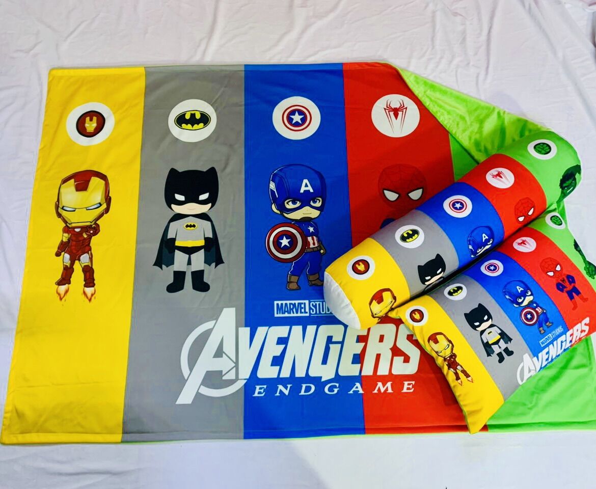 Vỏ gối và chăn Avengers chibi