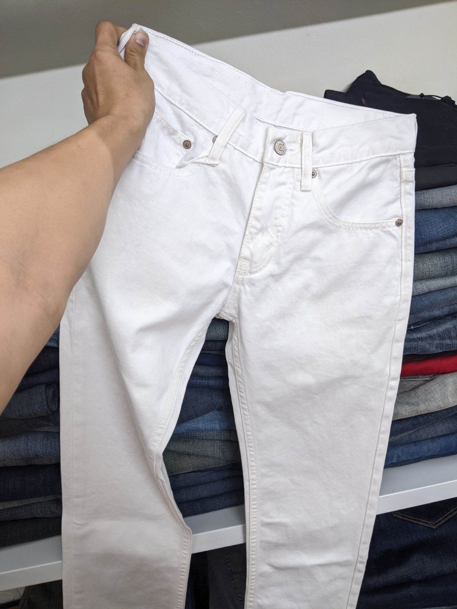 Quần jeans trắng levis