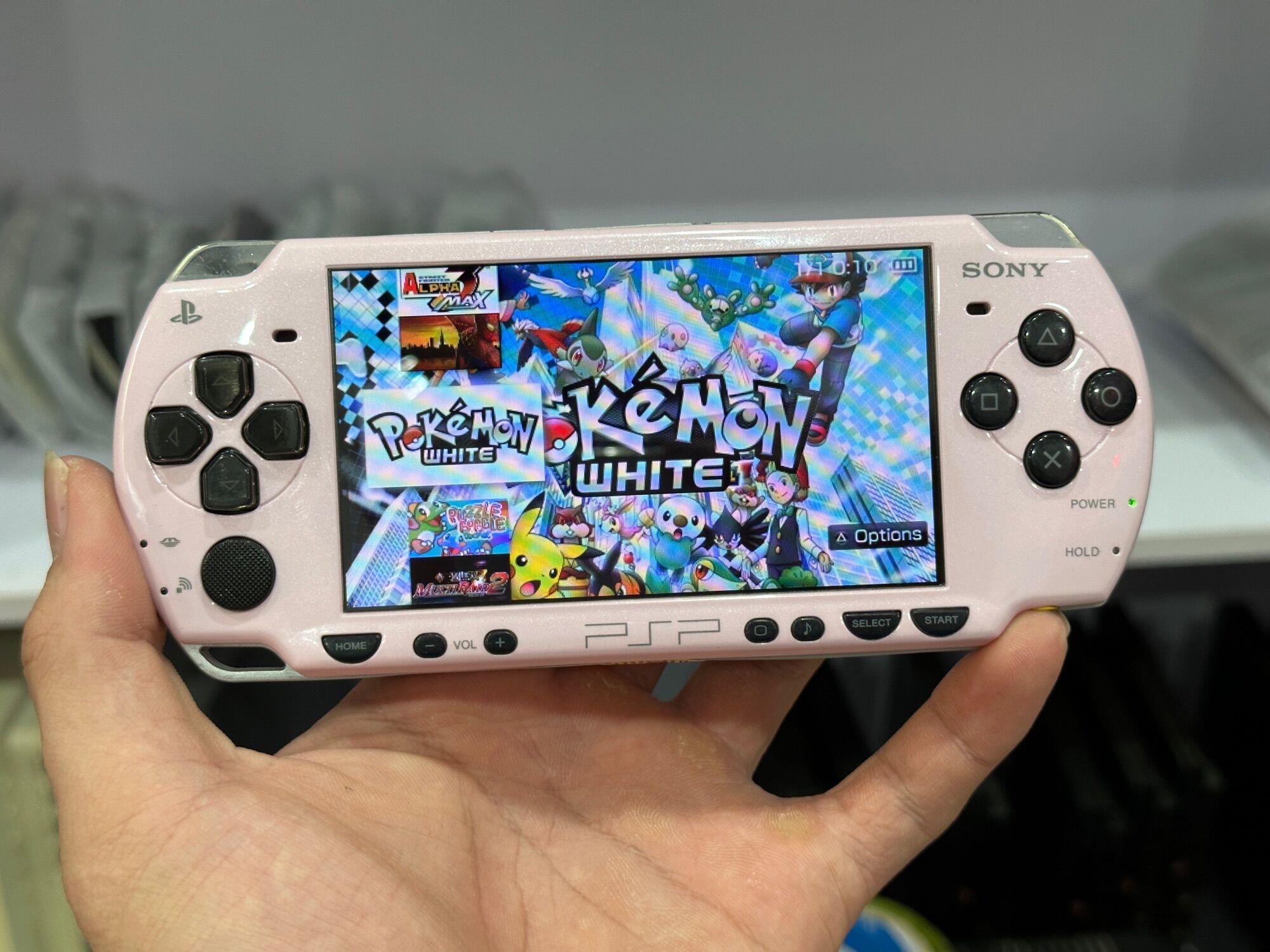 Máy Game PSP 2000 đen hồng 95% FULL GAME