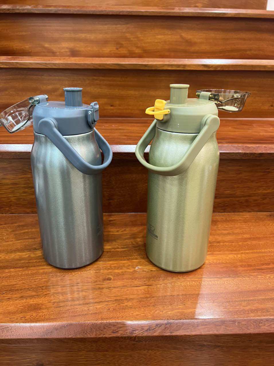 Bình giữ nhiệt hàng nội điạ nhật (made in Japan)