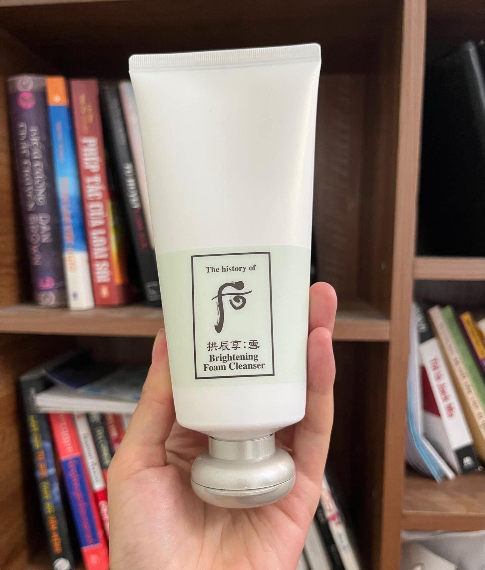 Sữa rửa mặt trắng da chống lão hoá Whoo 180ml