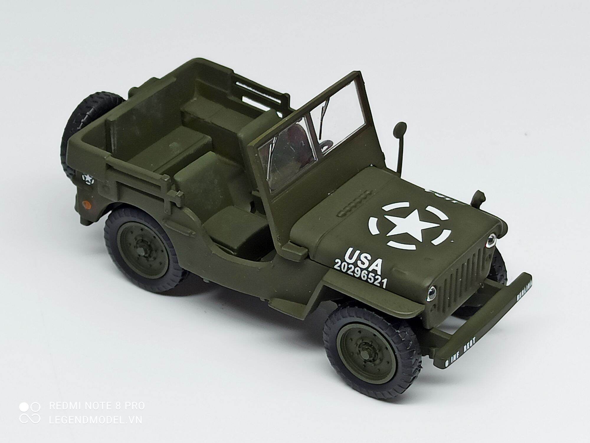 Mô hình xe Jeep Willys 1947 tỷ lệ 1/43
