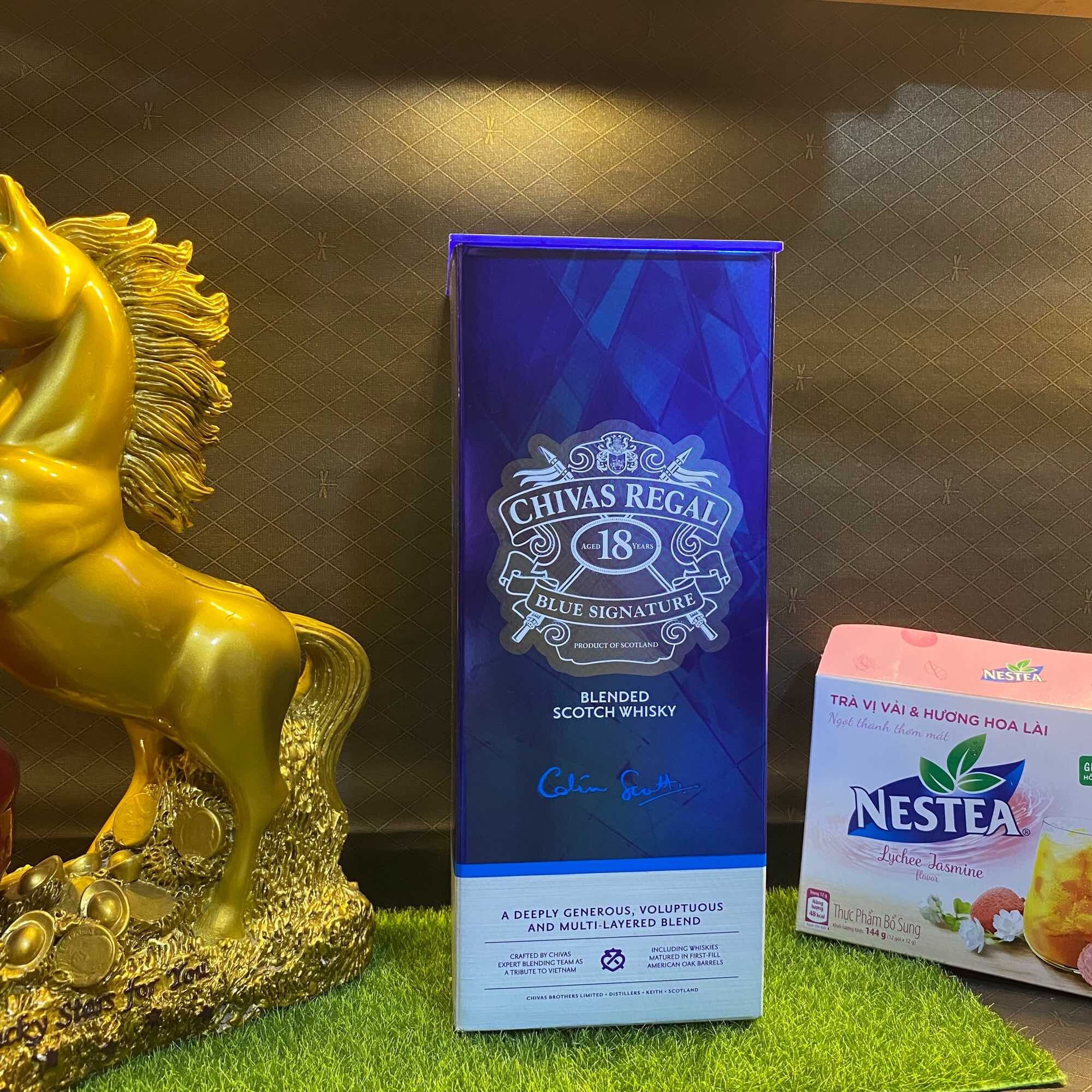 VỎ CHAI CHI VASS 18BLUE, [FULL BOX]