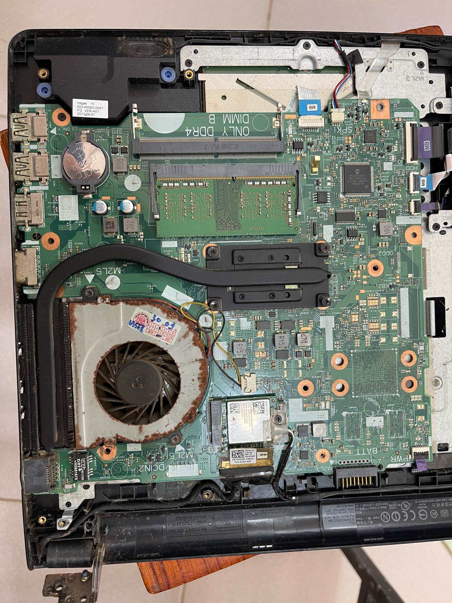 Main laptop Dell N3567C (P63F002) kèm chíp Core i3 6006u tháo máy nguyên zin còn chạy tốt