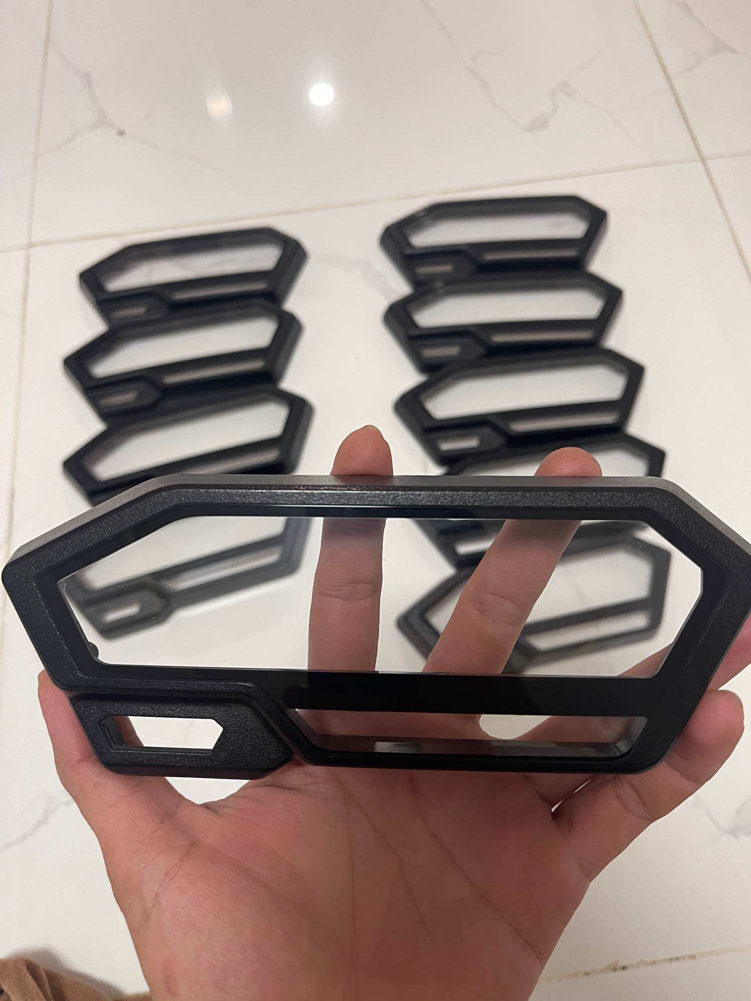 Mica đồng hồ winner x v3