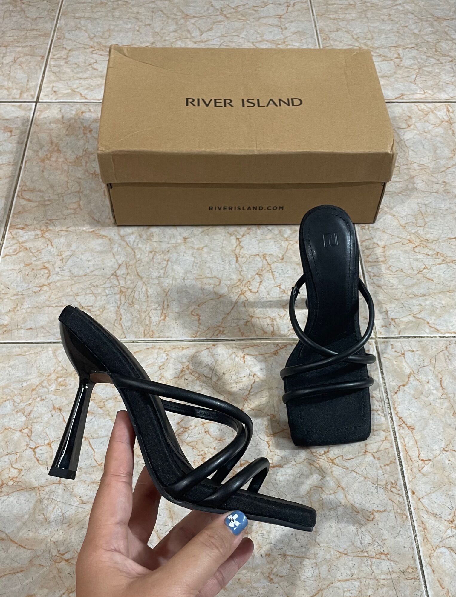 Giày river island dư xịn đan chéo đế êm size 36