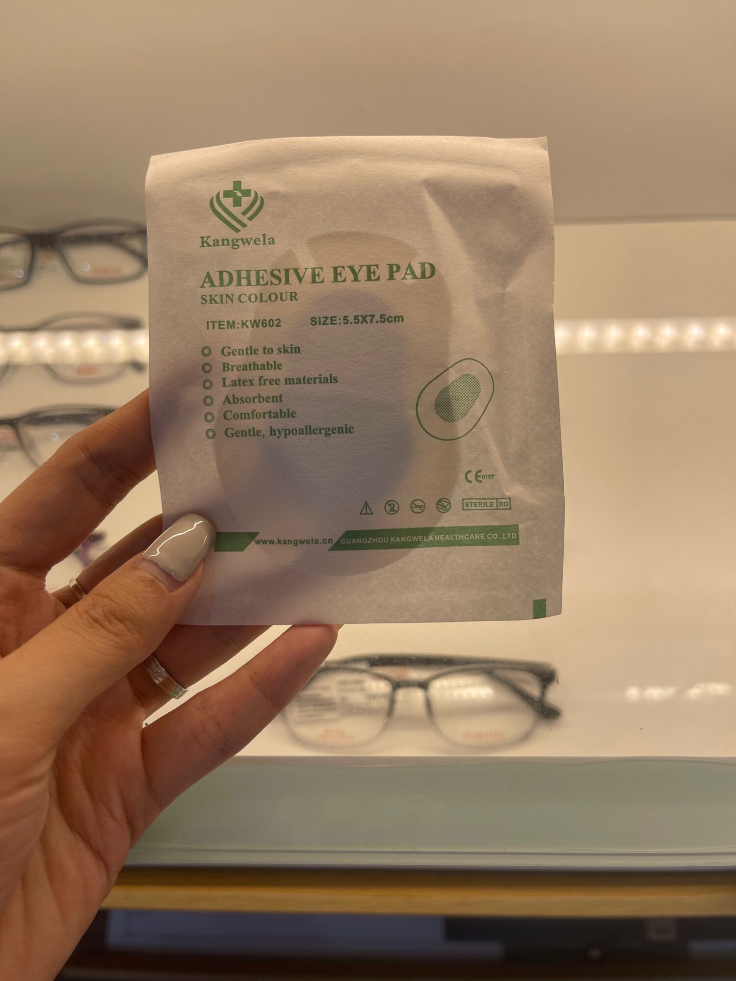 MIẾNG DÁN MẮT CHỮA NHƯỢC THỊ
