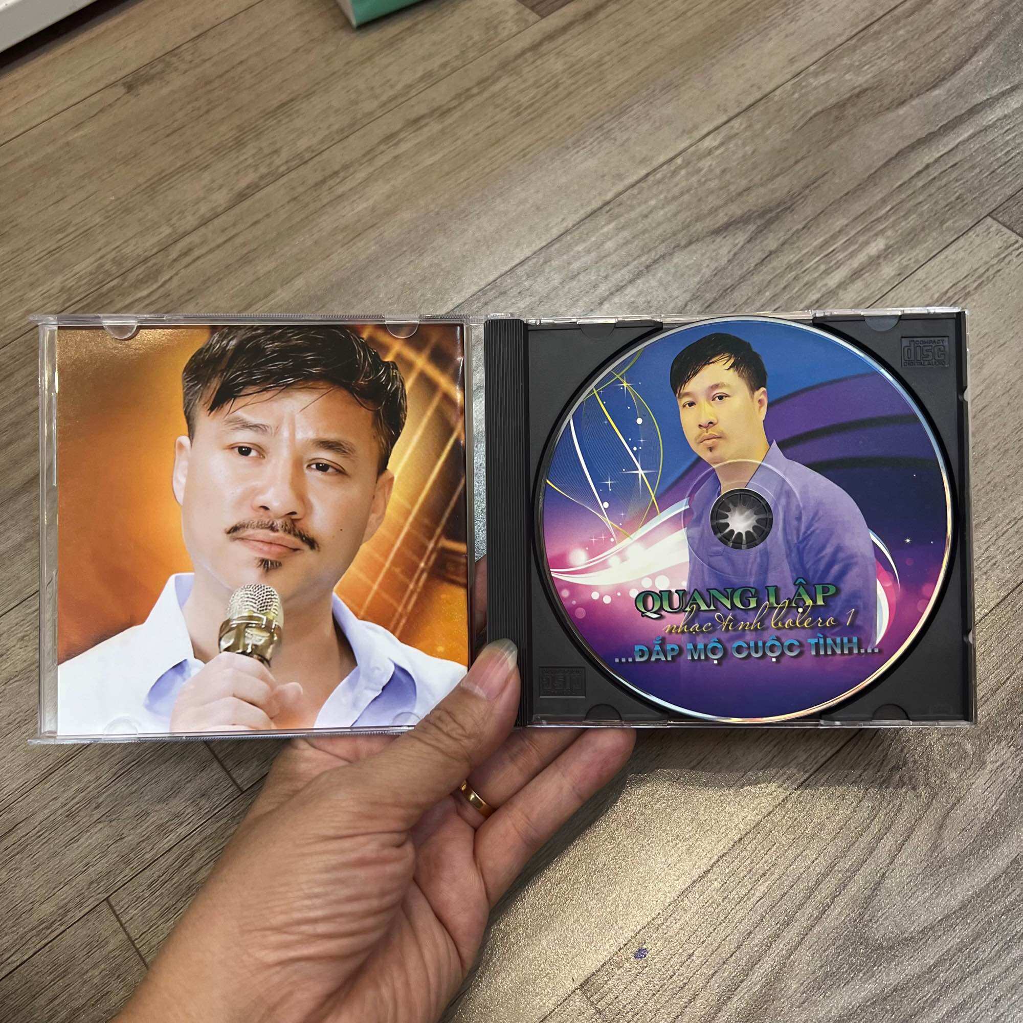 Đĩa CD Quang Lập - Đắp mộ cuộc tình