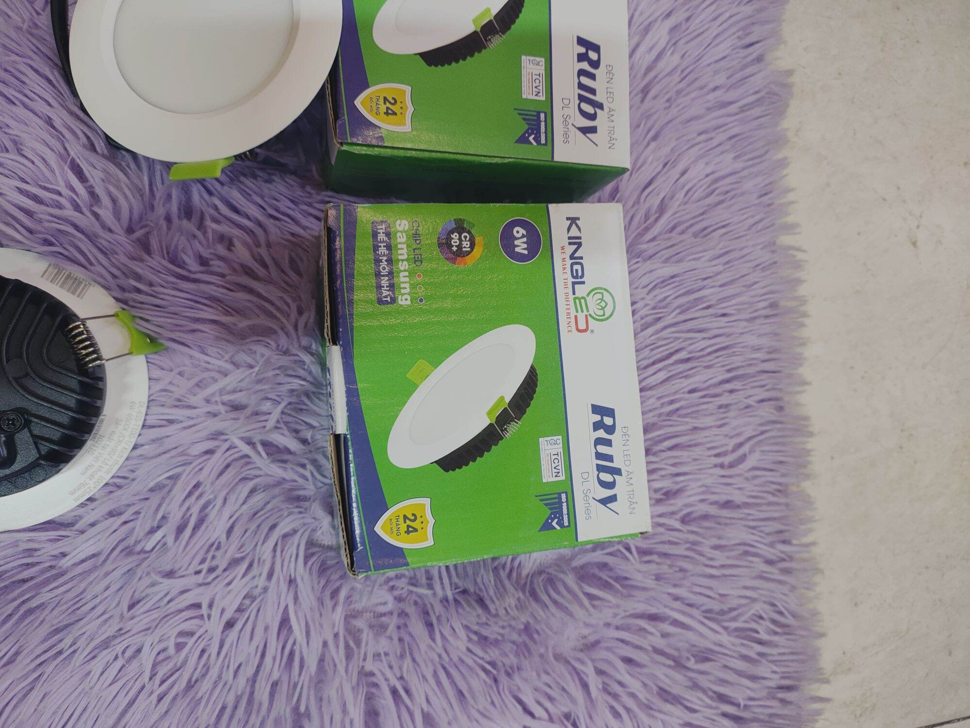 Âm trần kingled 8w-D90
