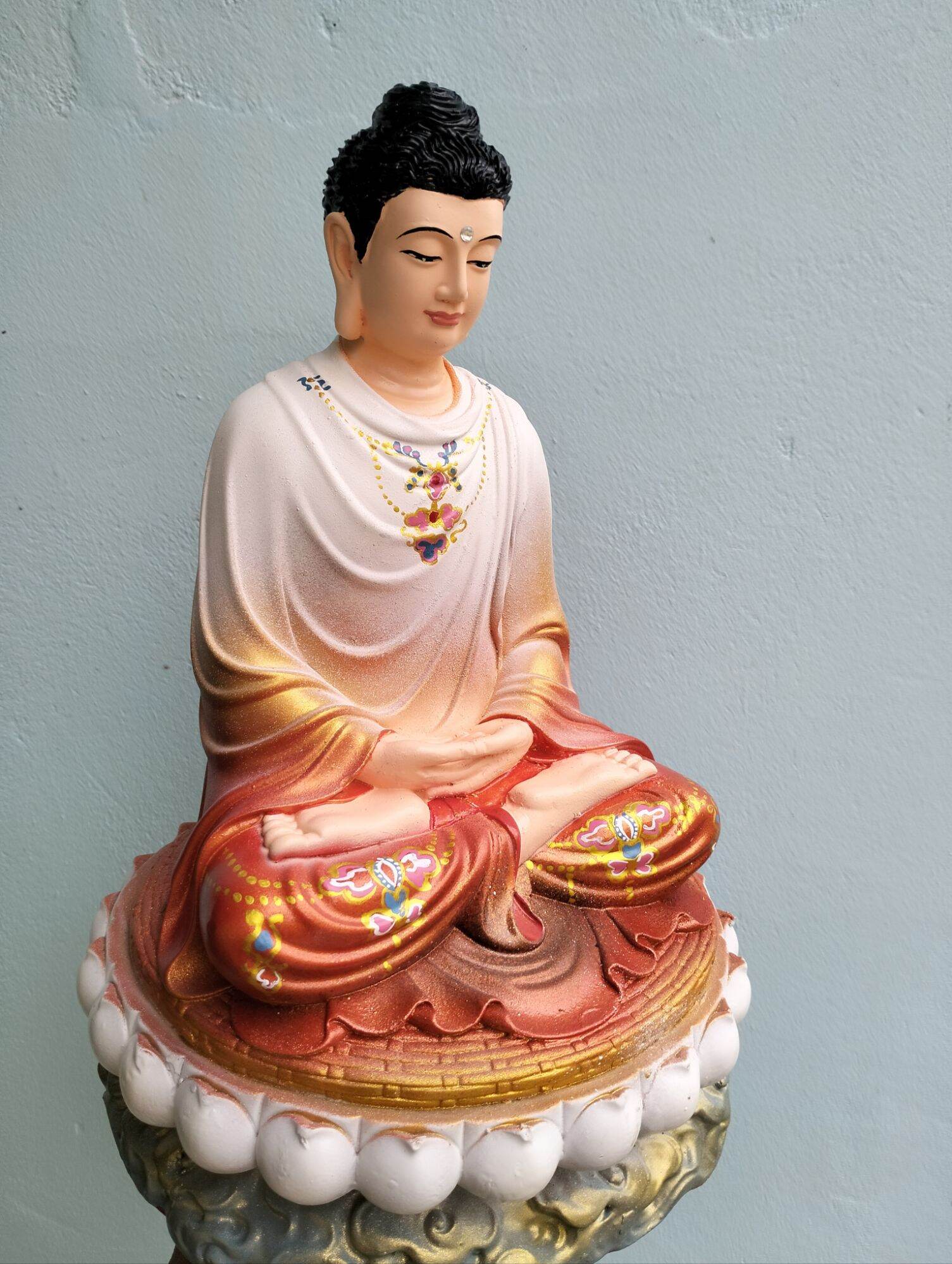 Tượng Phật Thích Ca Mâu Ni.