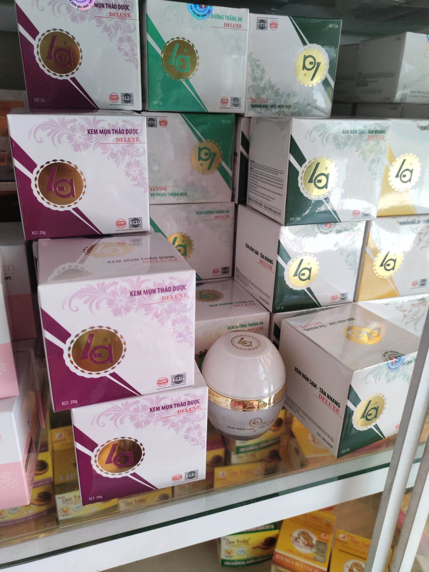 Kem sạm - Tàn nhang Deluxe LA 20g