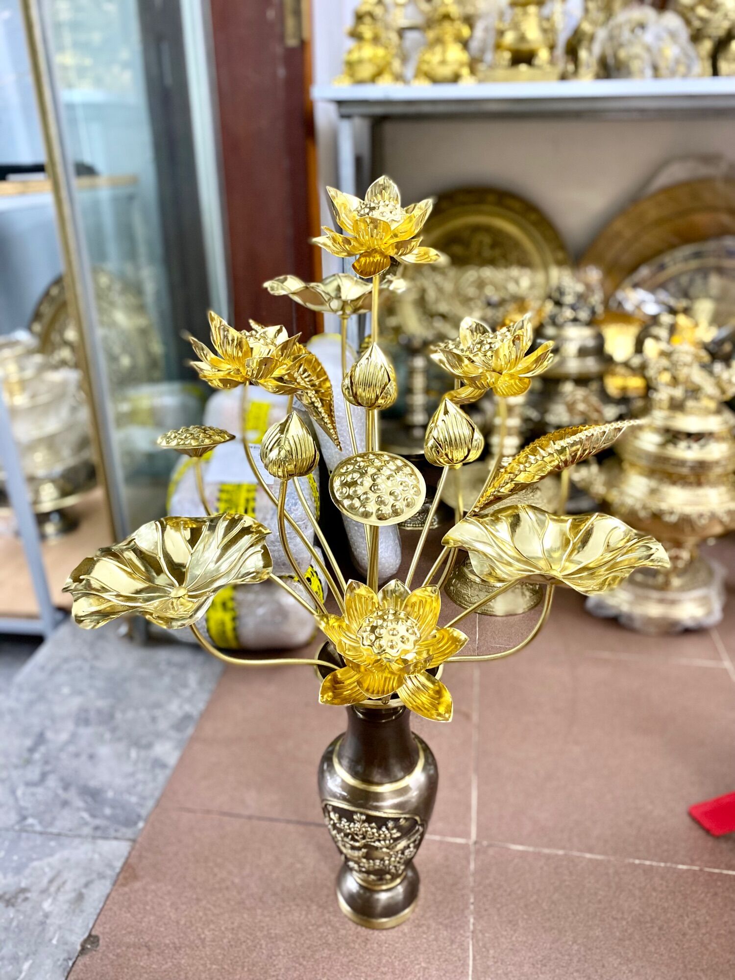 Hoa sen đồng , bó hoa sen bằng đồng nguyên chất 15 bông bằng đồng 💯 cao 70cm