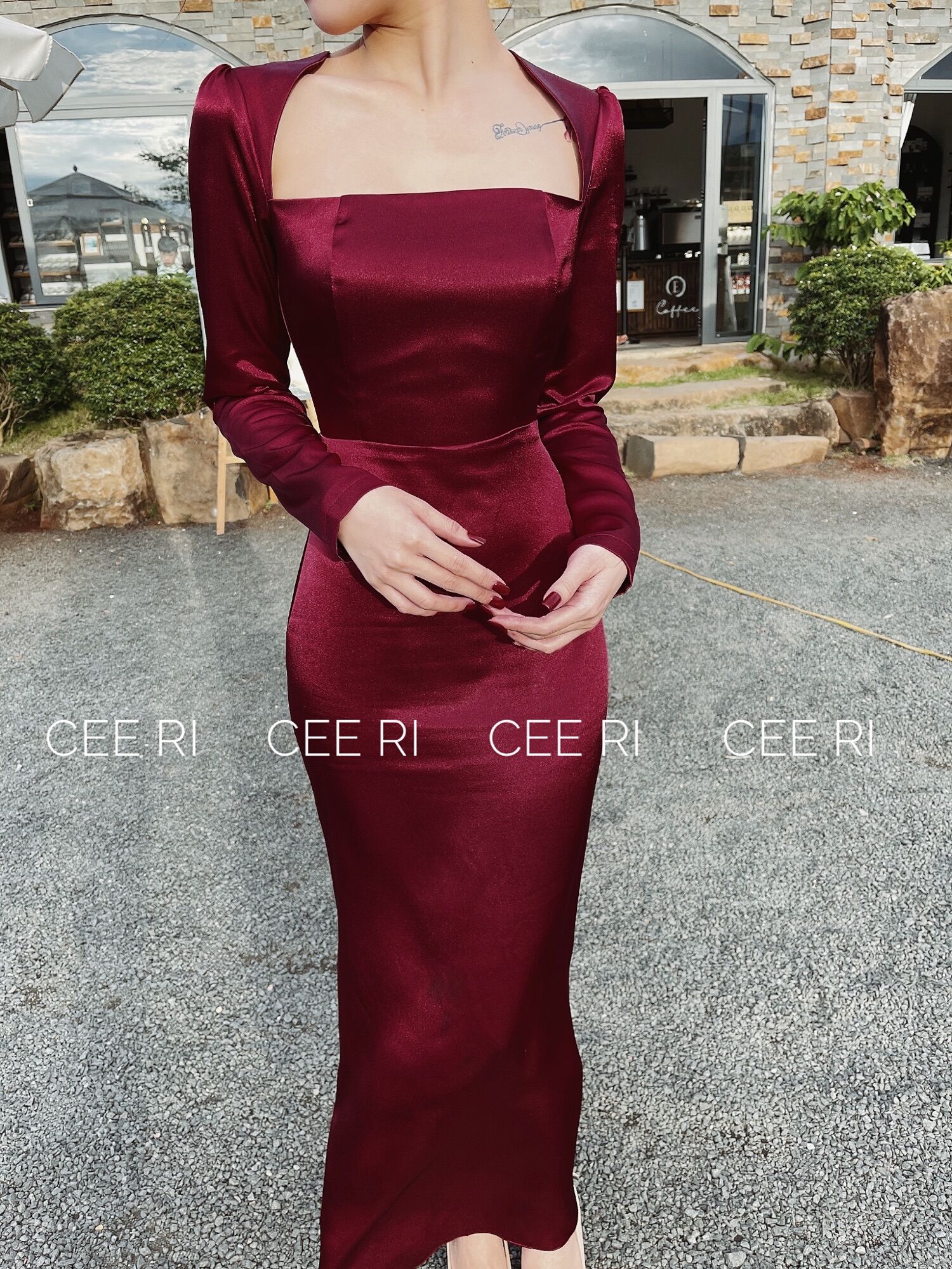Đầm lụa tay dài ( MẪU DO SHOP CEERI CHỤP)