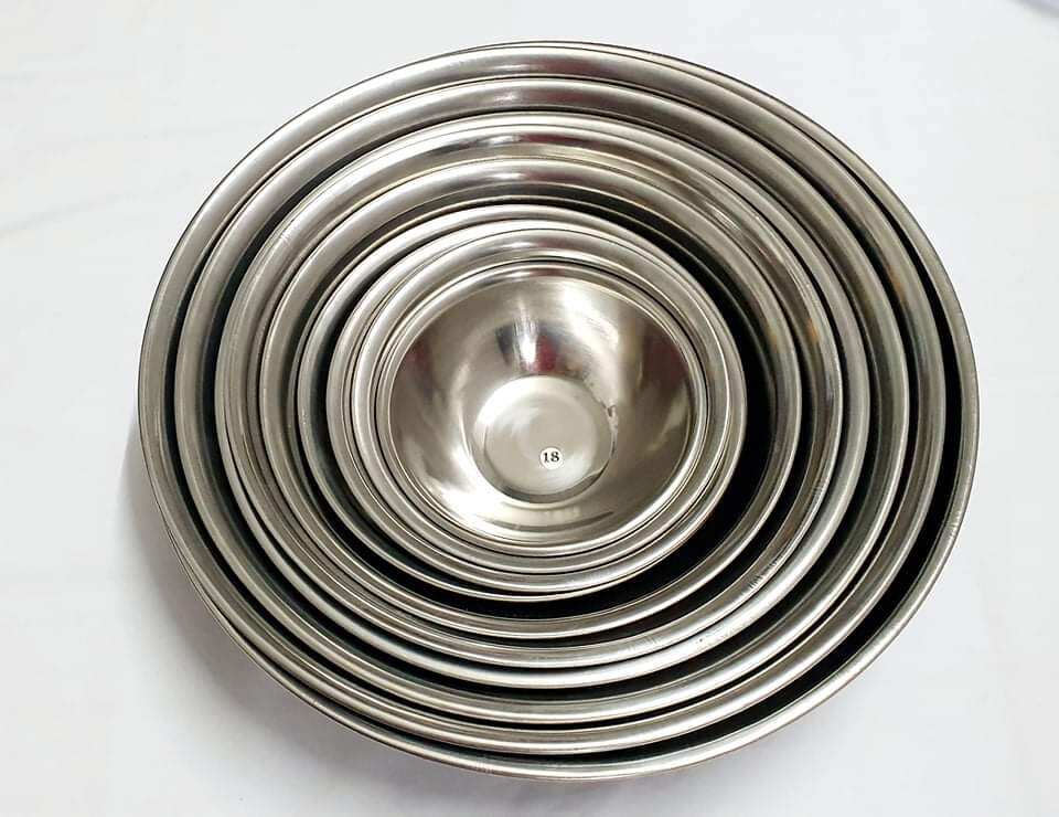 Bộ thau 10 cái  inox 430 từ 18cm đến 45cm dày dặn và sáng bóng.