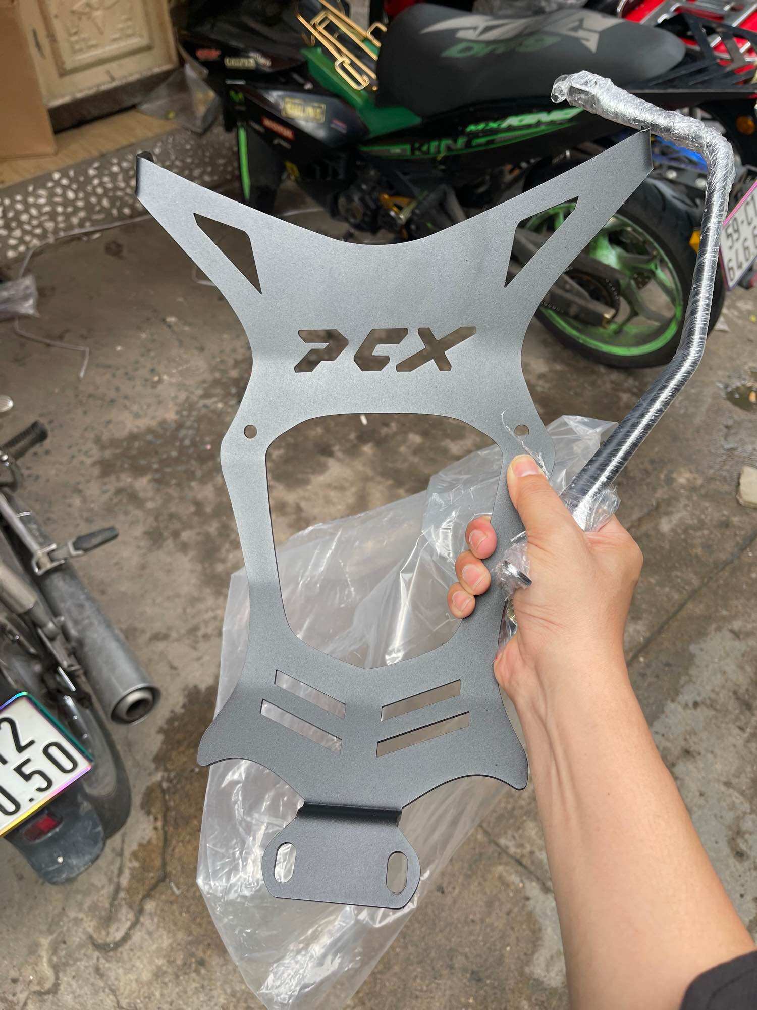 Baga giữa pcx 160cc