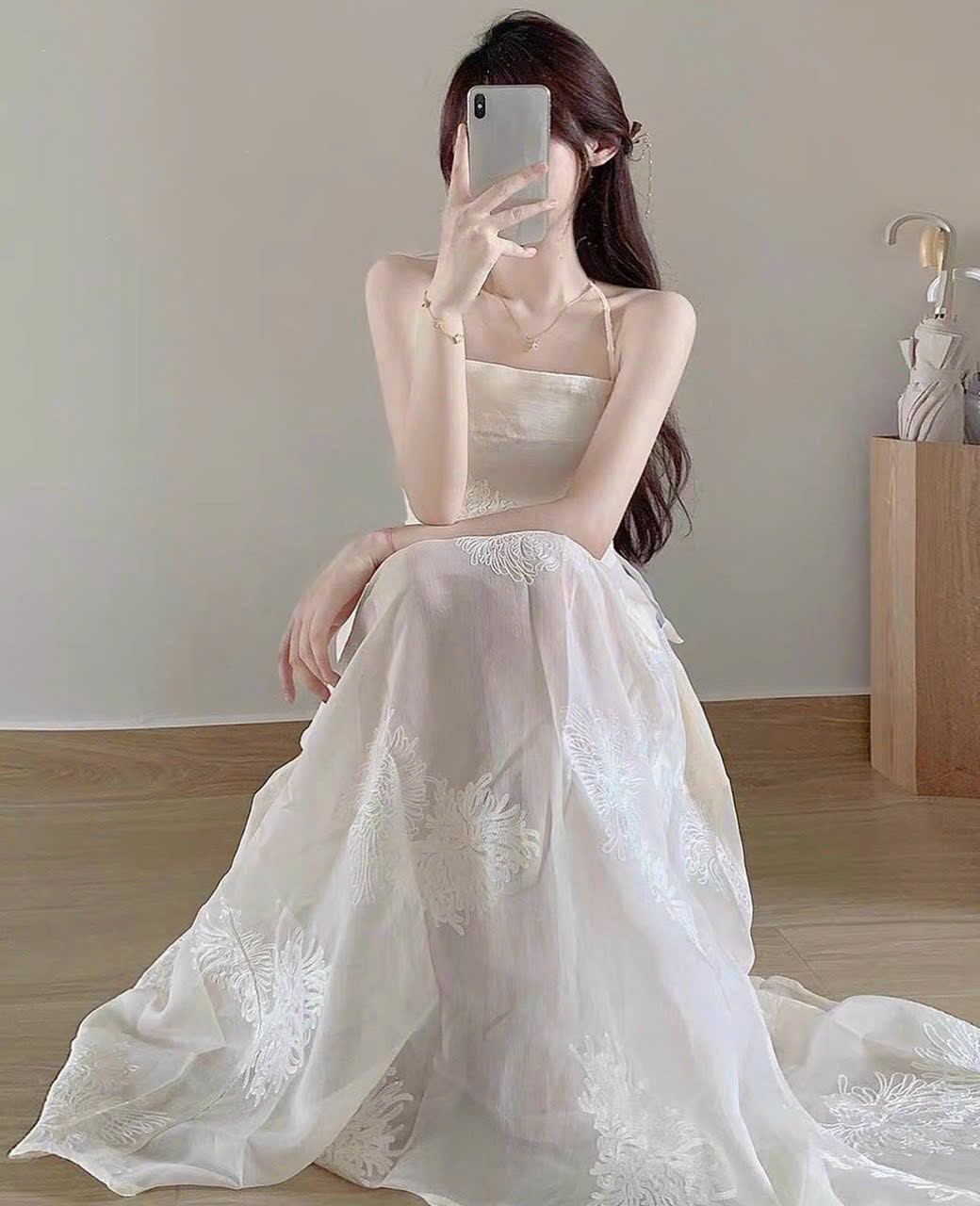 SET ÁO 2 DÂY REN HOA PHỐI CHÂN VÁY DÀI (S-M)