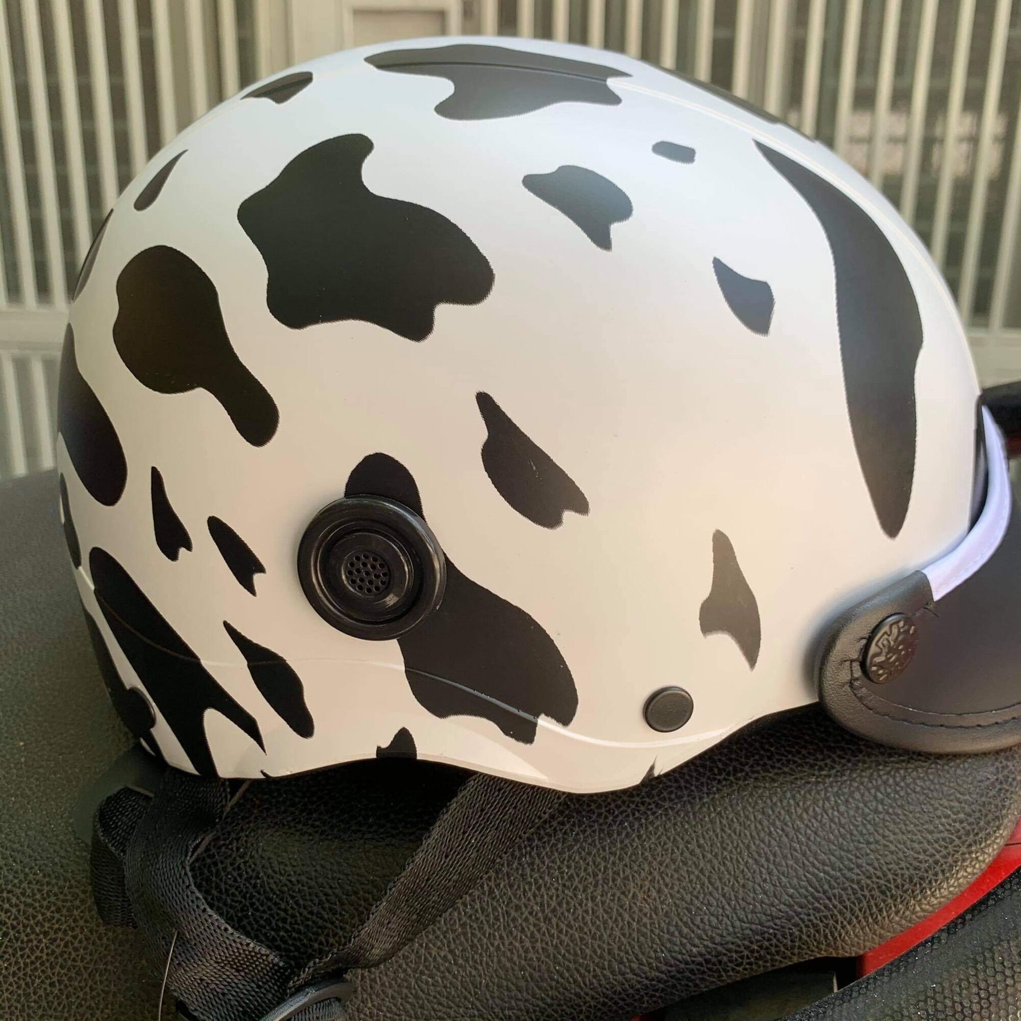 { SIÊU 🔥 HOT } nón sơn cacbon doremon và bò sữa { Hàng tốt Loại 1 _ Tem mạc đầy đủ }