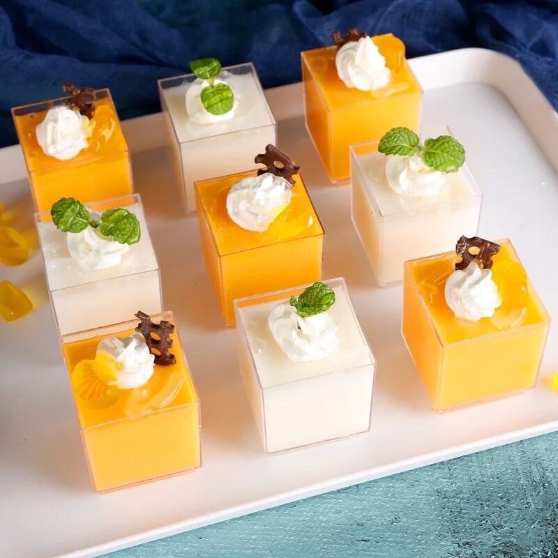 10 cốc mica nhựa kèm nắp đựng Mousse, Tiramisu