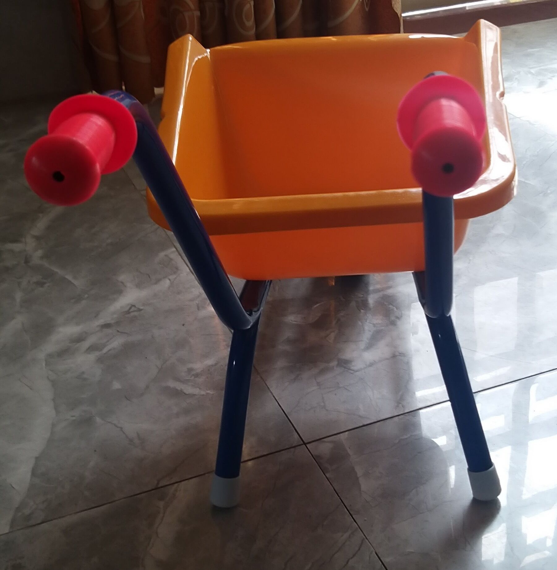 Xe đẩy kukit trẻ em