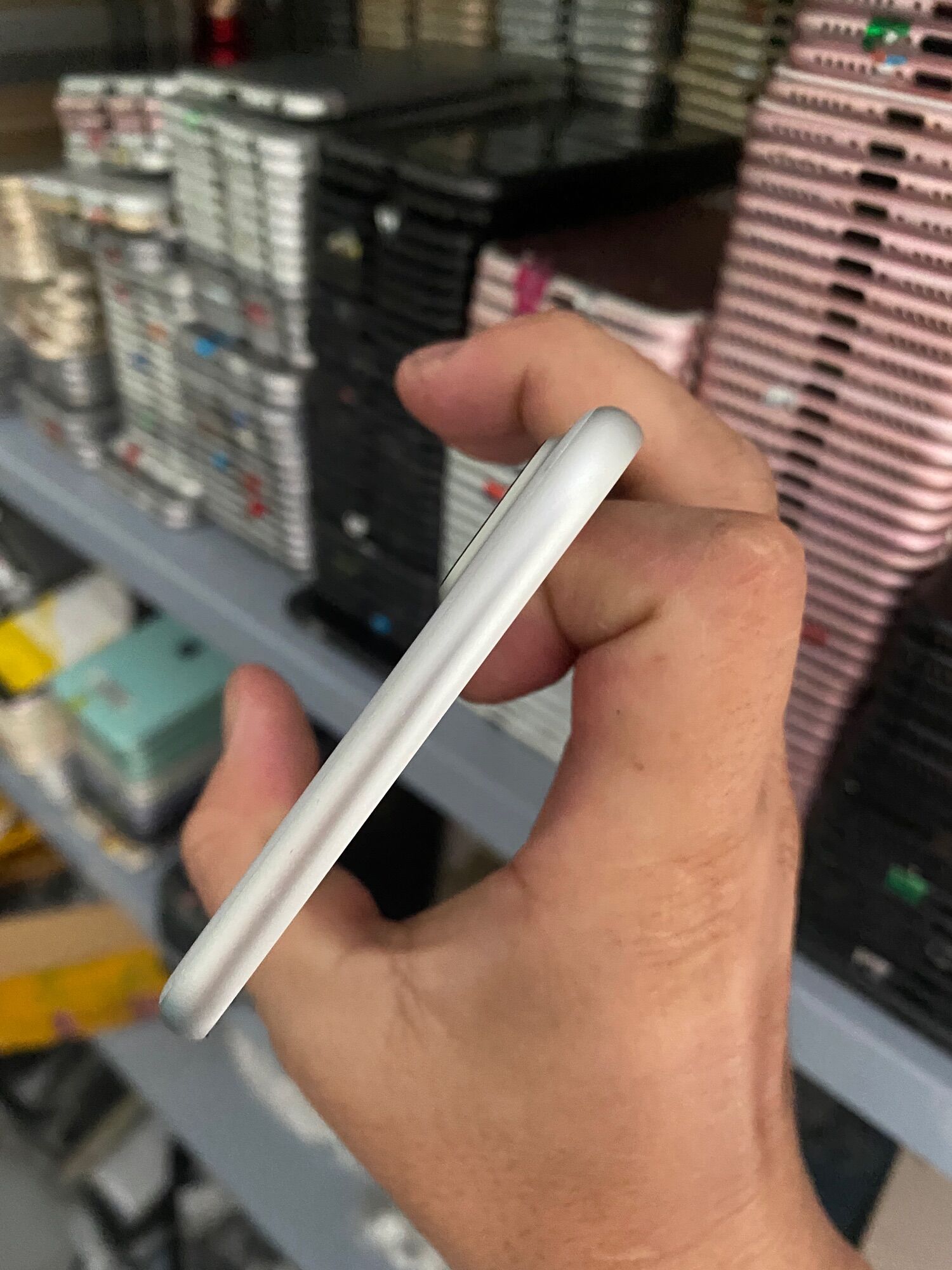 Vỏ 7plus zin bốc máy rất đẹp 90-95%