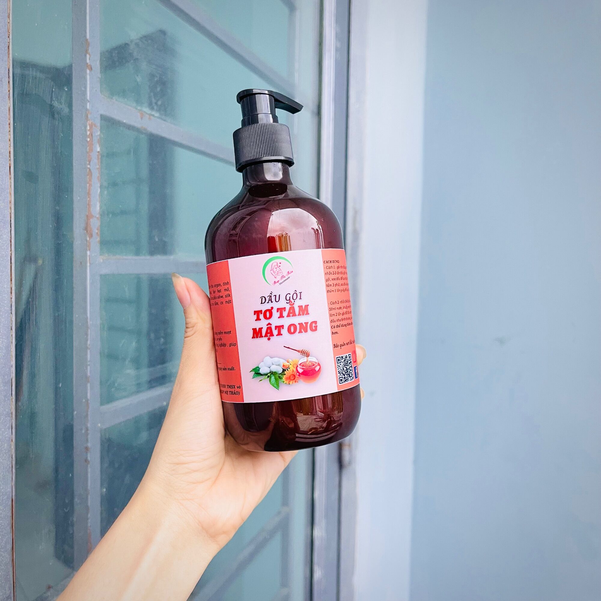 DẦU GỘI TƠ TẰM MẬT ONG THẢO DƯỢC