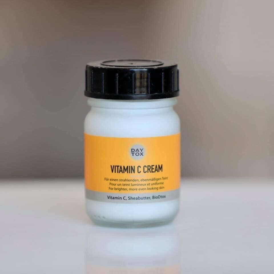 Hàng Đức KEM VITAMIN C DAY TOX