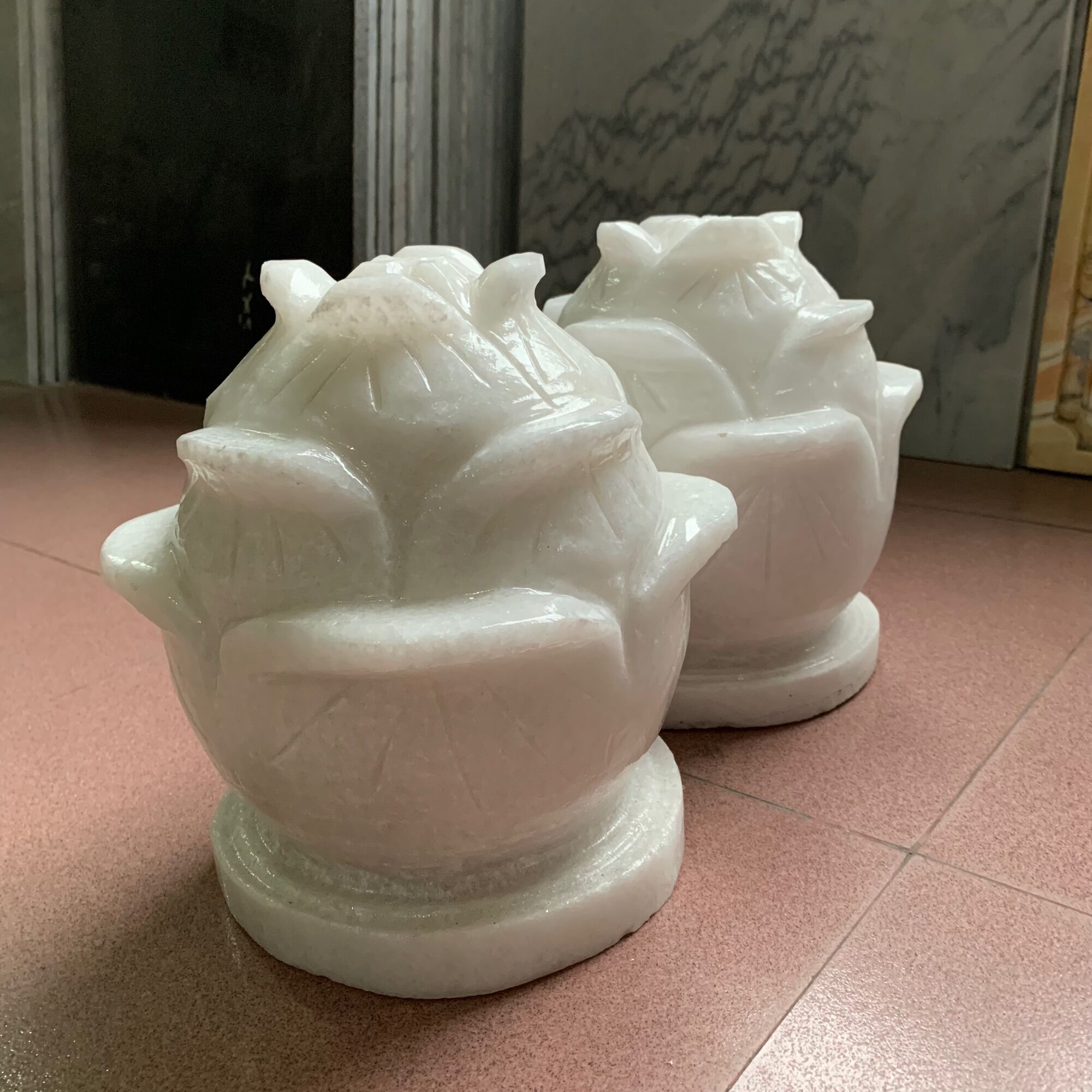 Cặp Búp Sen Đá Cẩm Thạch Trắng - cao 22cm
