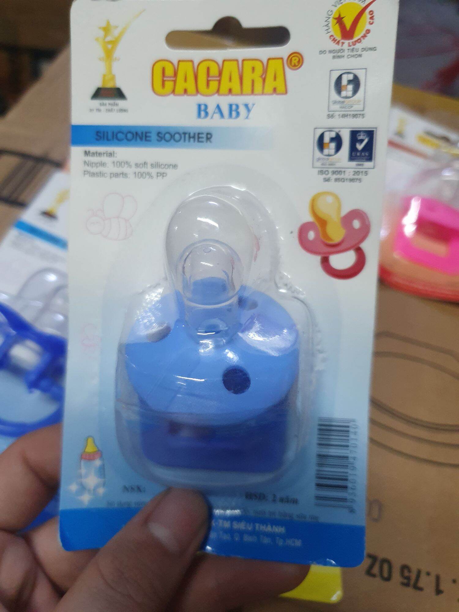 Ty ngậm CACARA Baby cho bé