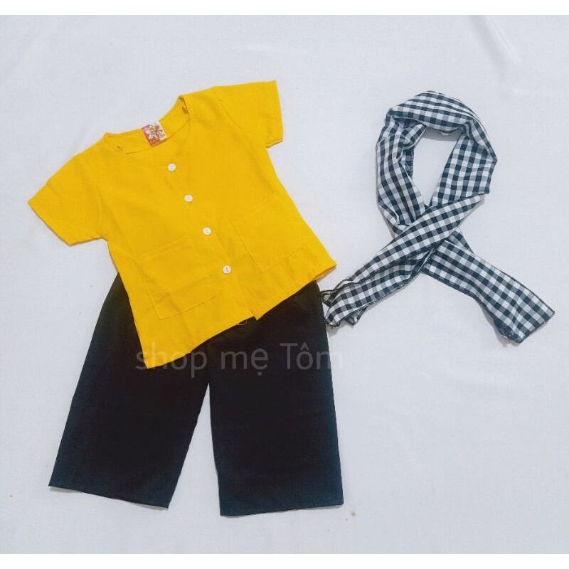 Bộ bà ba cho bé tặng kèm khăn rằn