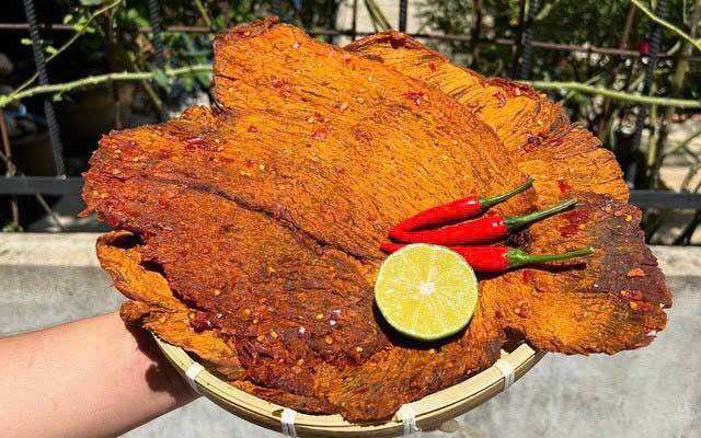 KHÔ BÒ MIẾNG MỀM HỘP GIẤY 300gr