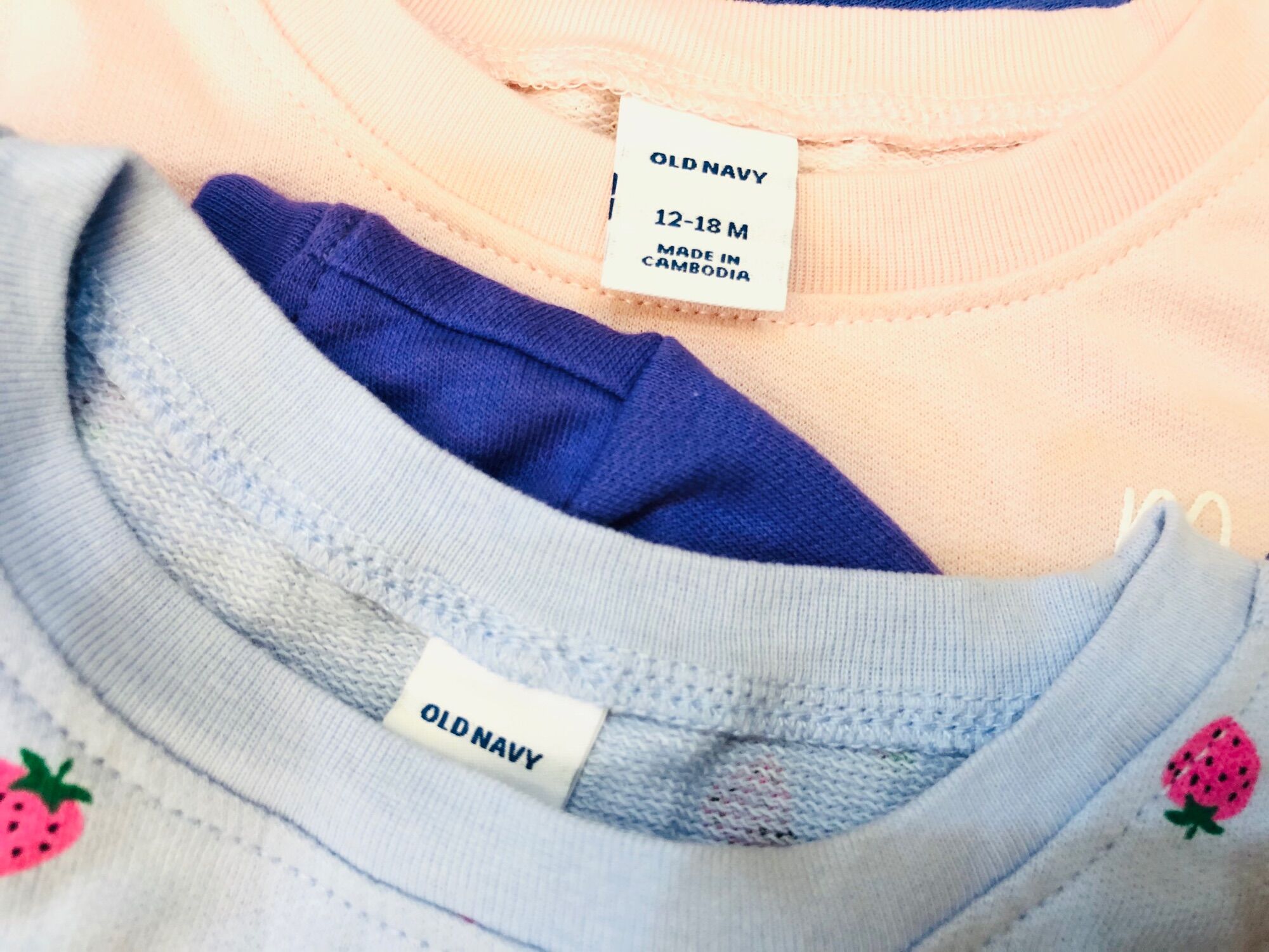 Đầm nỉ da cá tay dài Old Navy bé gái