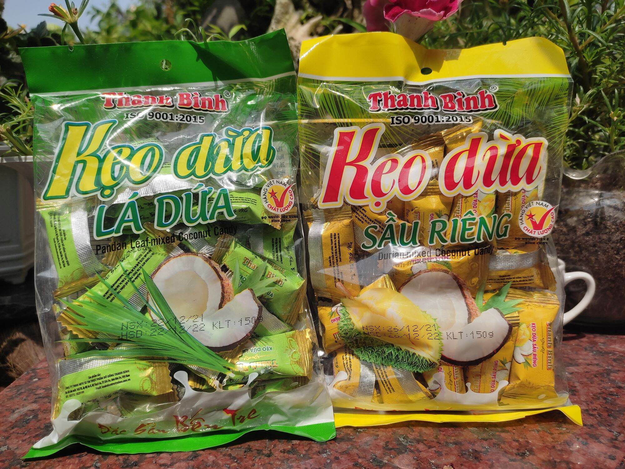 Combo 2 bịch kẹo dừa Thanh Bình (Kẹo dừa sầu riêng 150g + kẹo dừa lá  dứa 150g)