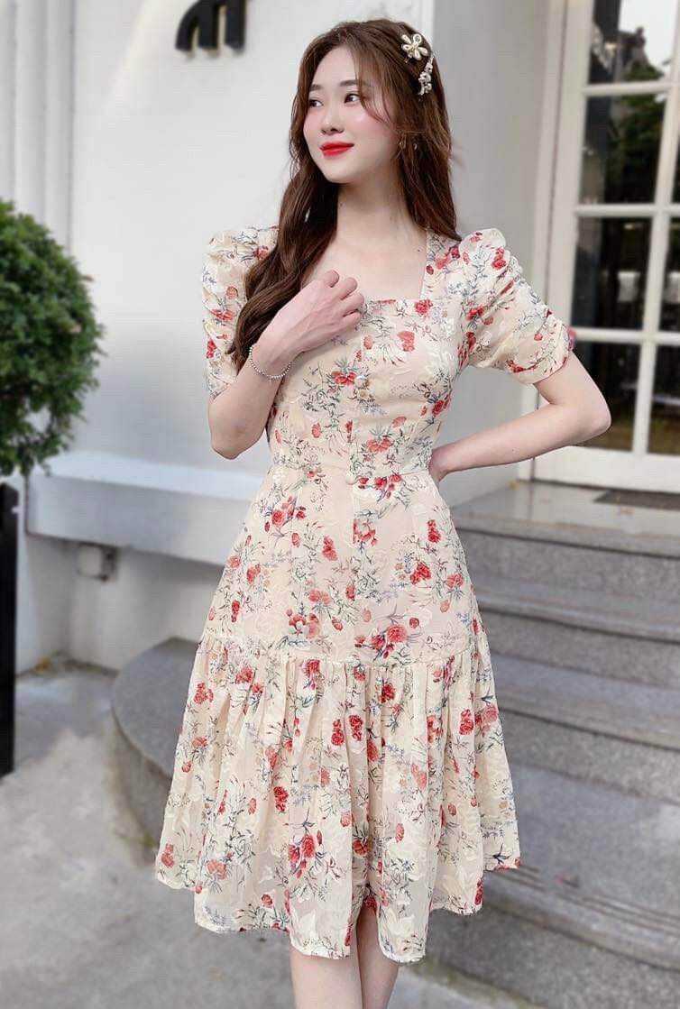 Đầm Lụa Hoa Tay Phồng Đính Nút Y HÌNH (có mút Ngực)