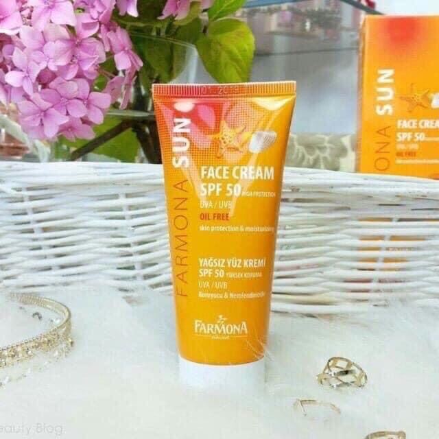 Kem chống nắng Farmona Sun Face Cream Oil Free Spf50 cho da dầu, đảm bảo cung cấp các sản phẩm đang được săn đón trên thị trường hiện nay
