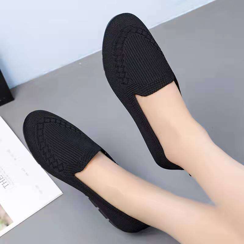 Giày Vải Bắc Kinh Cũ Mẫu Mới 2023 Giày Cho Mẹ Chống Trượt Xỏ Chân Thoáng Khí Miệng Nông Mặt Lưới Dệt Thoi Thoáng Khí Xuân Hè Cho Nữ