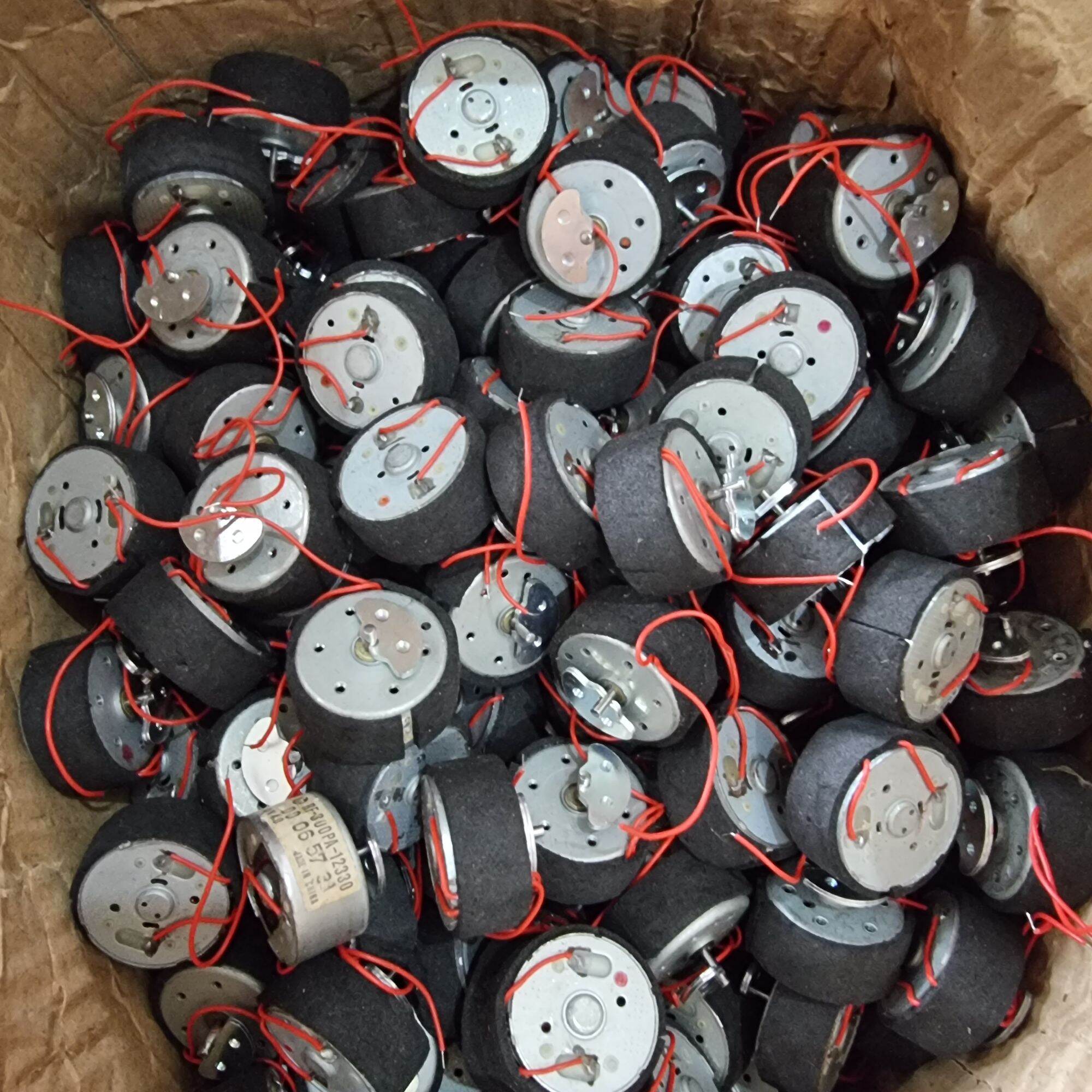 motor tròn RF300 hàng cũ tháo máy 3-6v