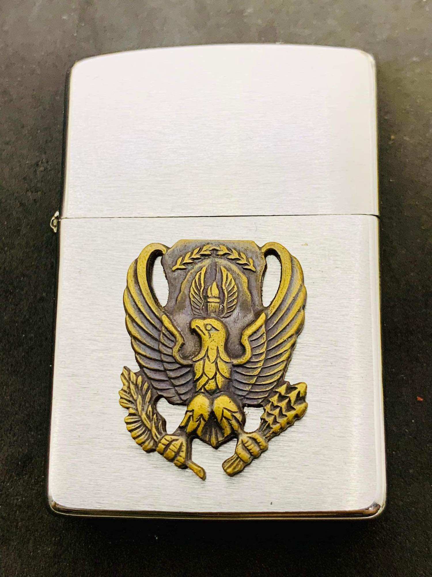 Emblem Pin USA chính hãng dán Zippo