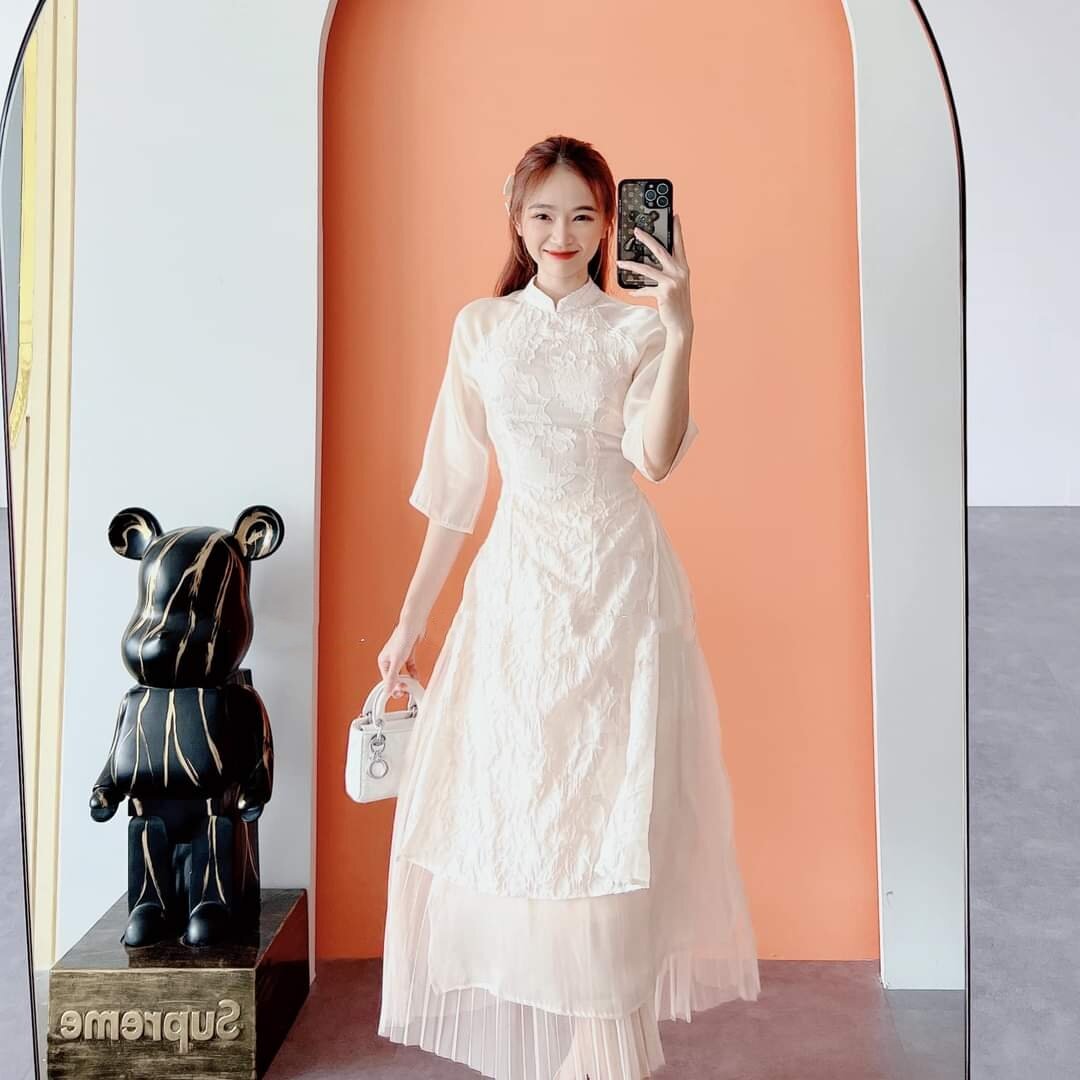 SET ÁO DÀI BIGSIZE REN HOA PHỐI CHÂN VÁY DẬP LY