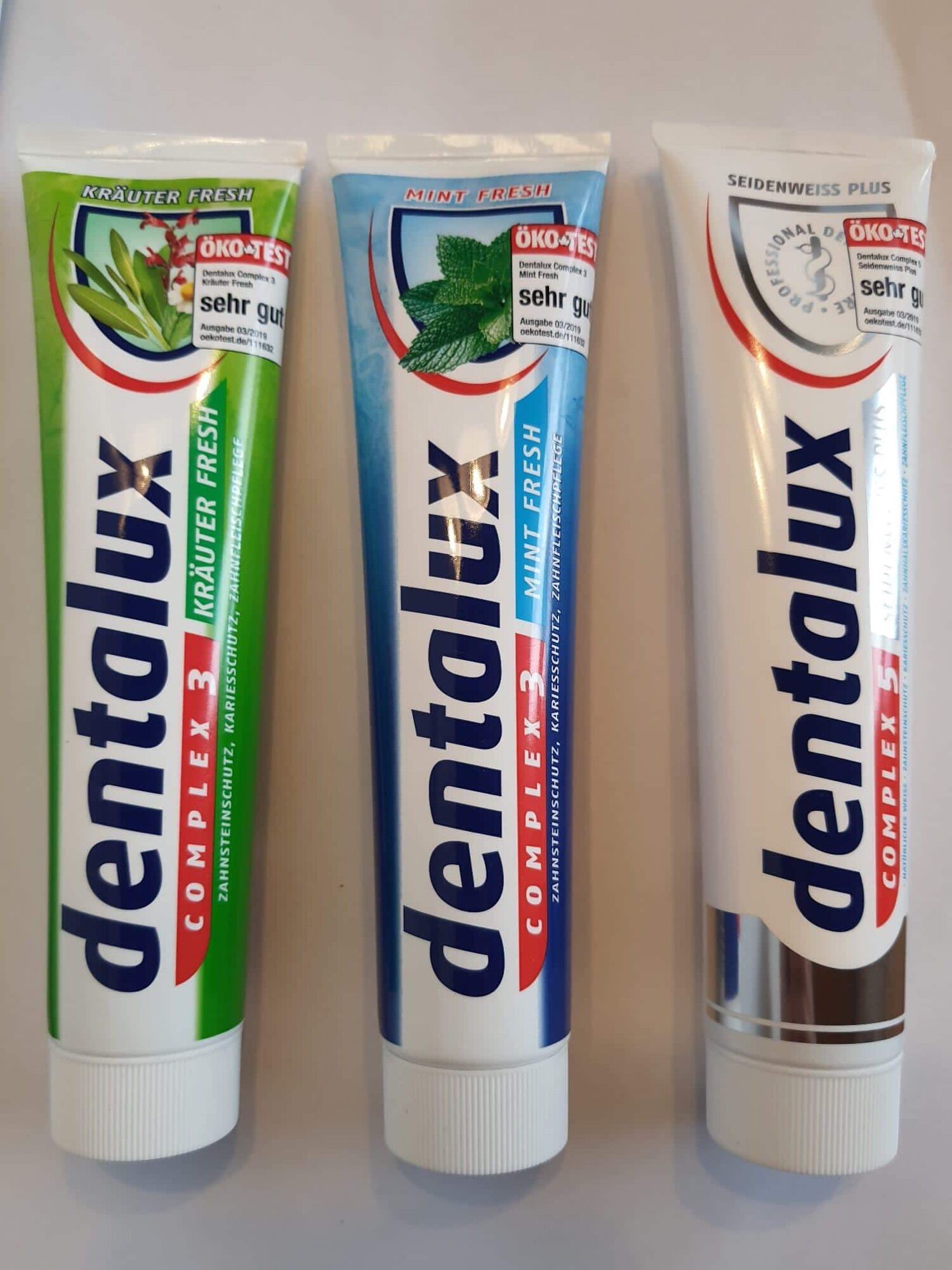 Kem đánh răng Dentalux,hàng của Đức