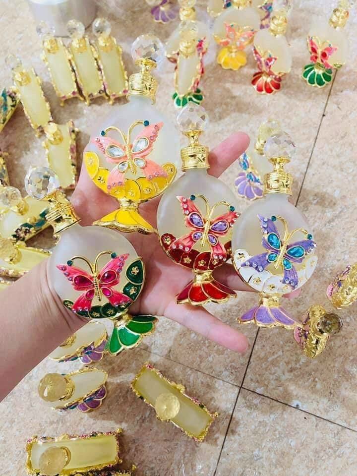NƯỚC HOA DUBAI BƯỚM CHAI LỚN THƠM LÂU