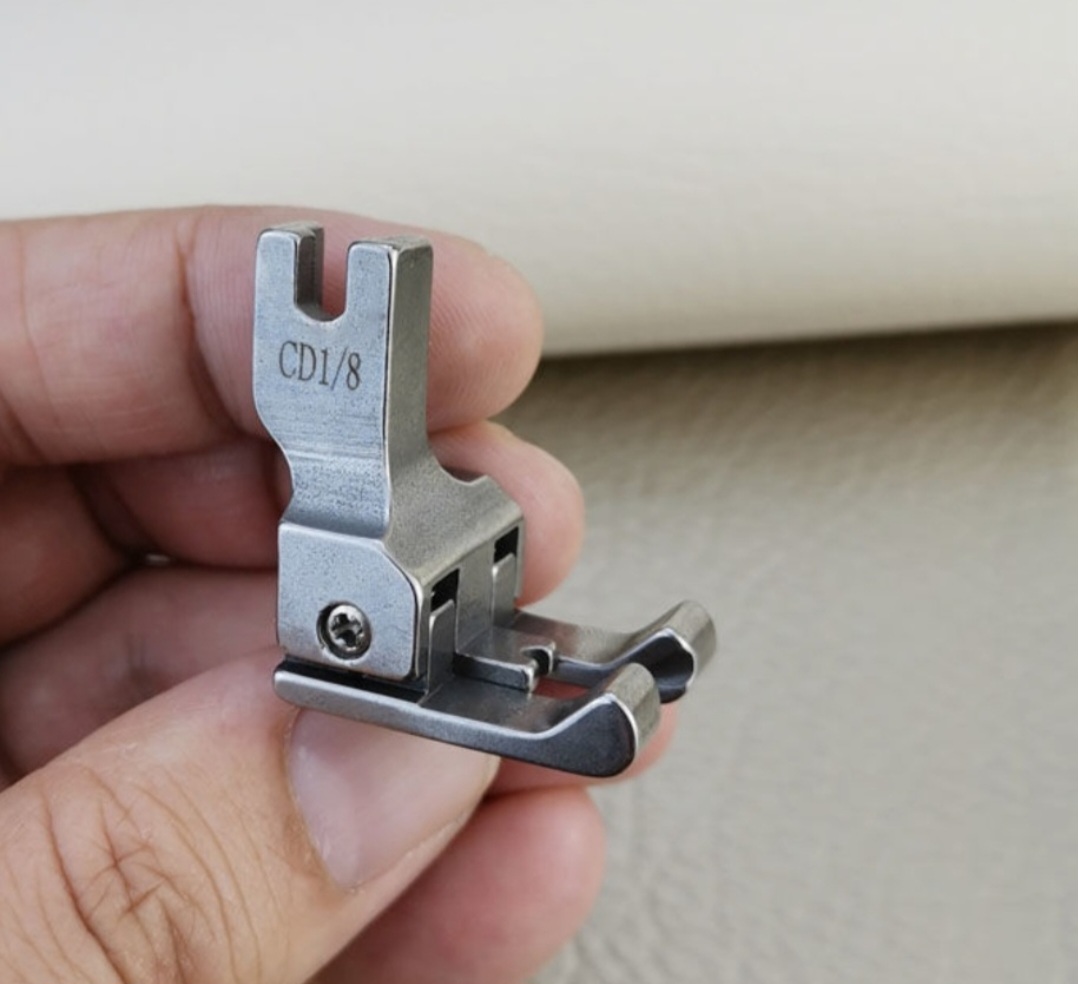 Chân vịt mí sắt dùng 2 bên trái và phải mã CD