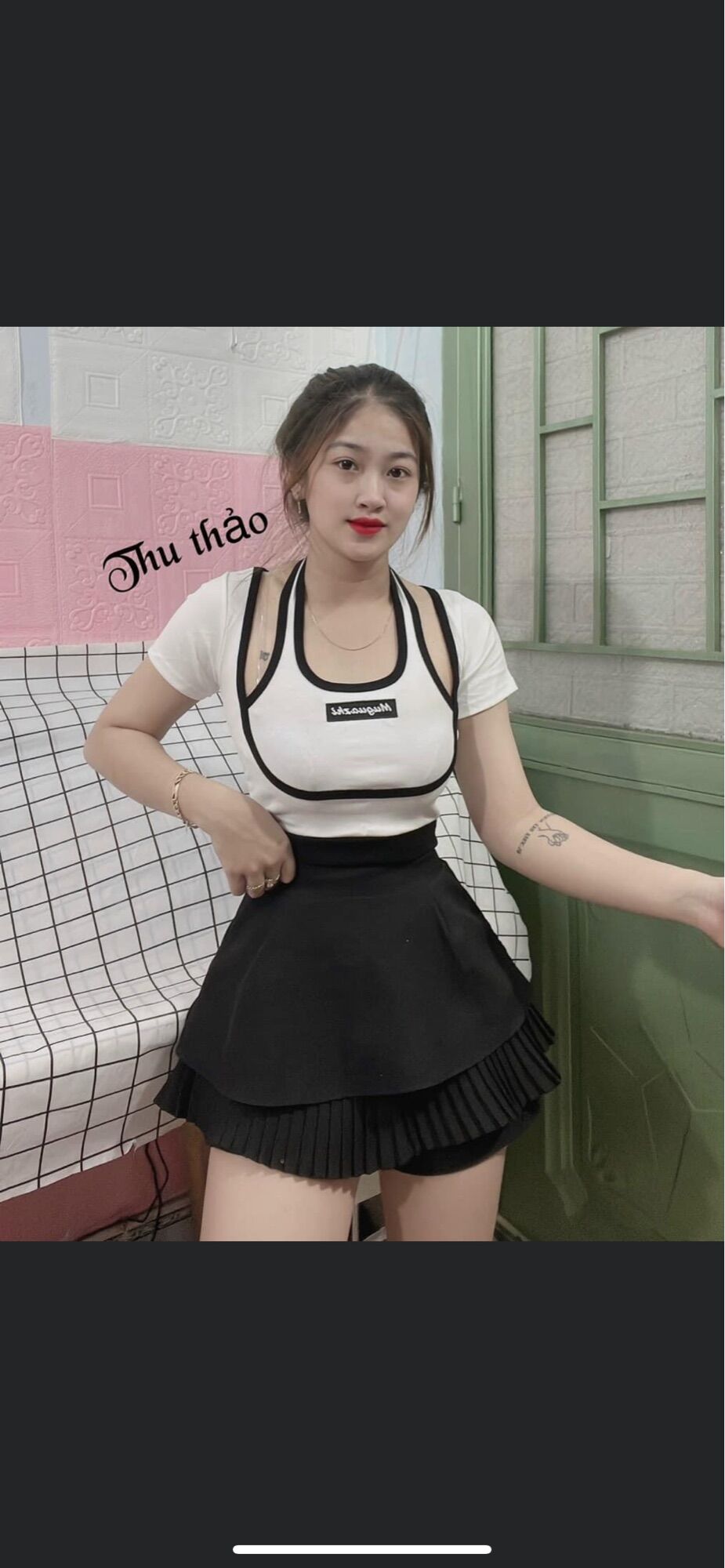 Set chân váy 2 tầng + áo giả yếm tay ngắn thêu chữ