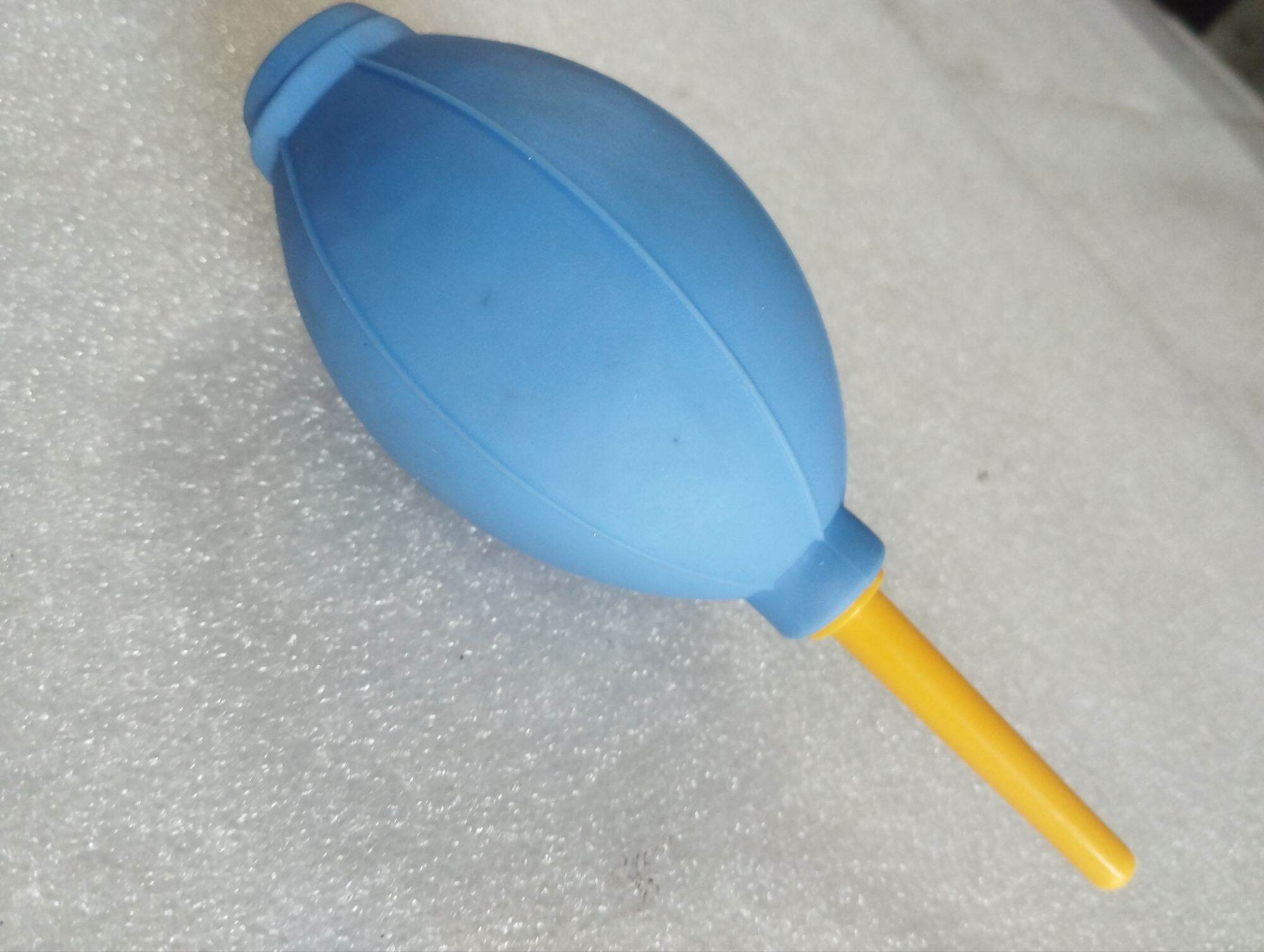 Bóng bóp cao su thổi bụi