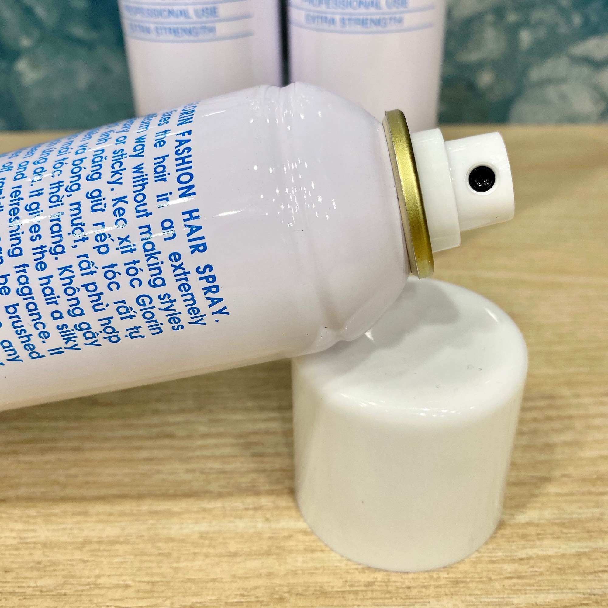 Keo xịt tóc GLORIN mềm (trắng) tạo kiểu tóc thời trang 420ml