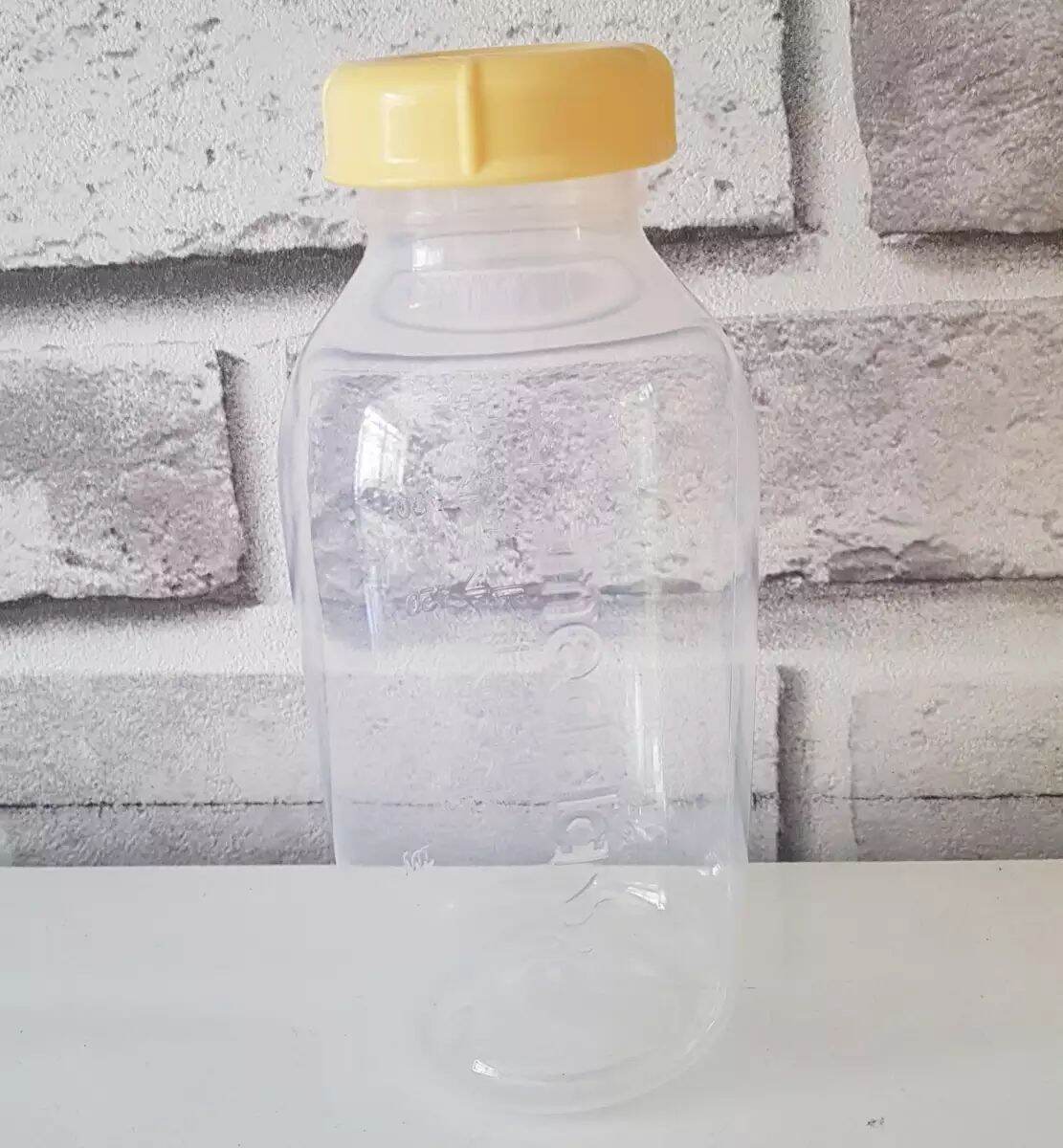 Bình trữ sữa Medela 250ml trong suốt
