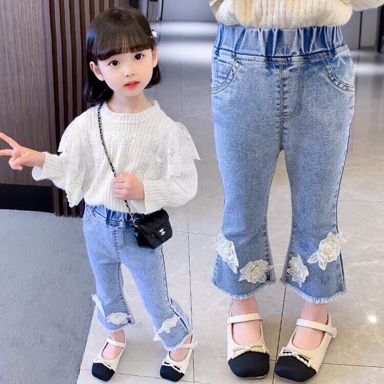 Quần loe siêu sành điệu cho bé